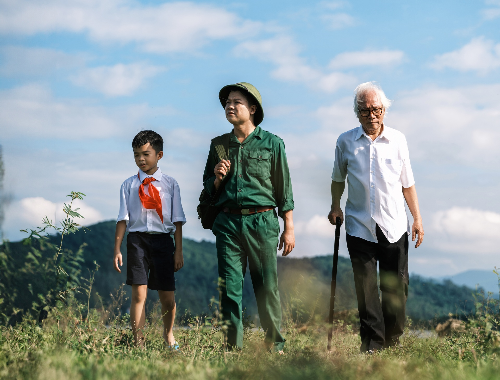 Ca sĩ Vũ Thắng Lợi kết hợp cùng Anh Thơ, Bùi Lê Mận trong liveshow “Quê hương”